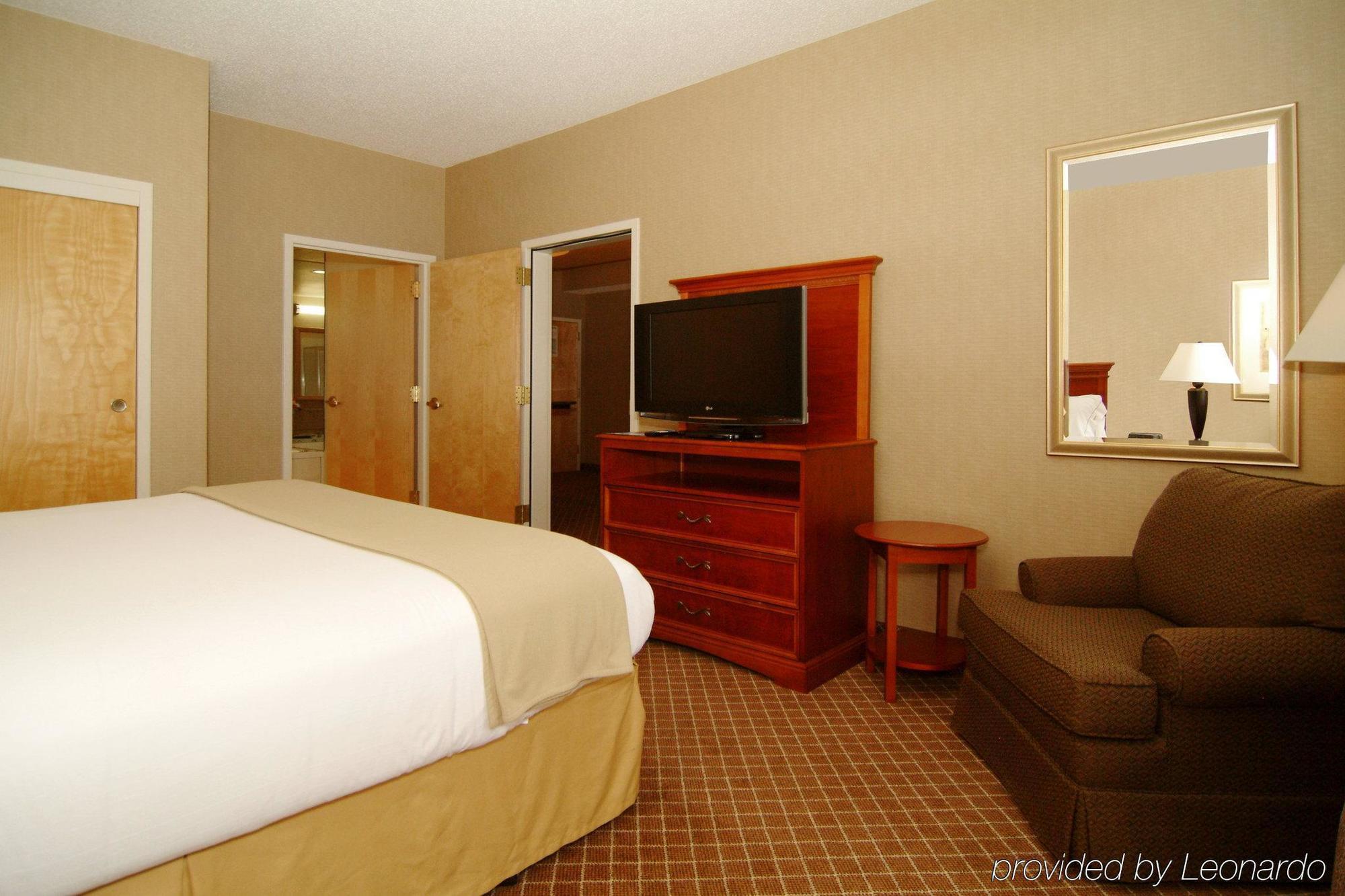 Holiday Inn Express Hotel & Suites Cedar Rapids I-380 At 33Rd Avenue, An Ihg Hotel Pokoj fotografie